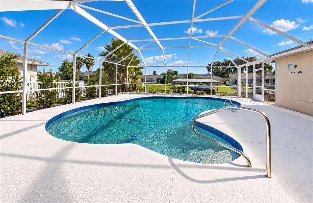 43 CHRISTOPHER COURT 4