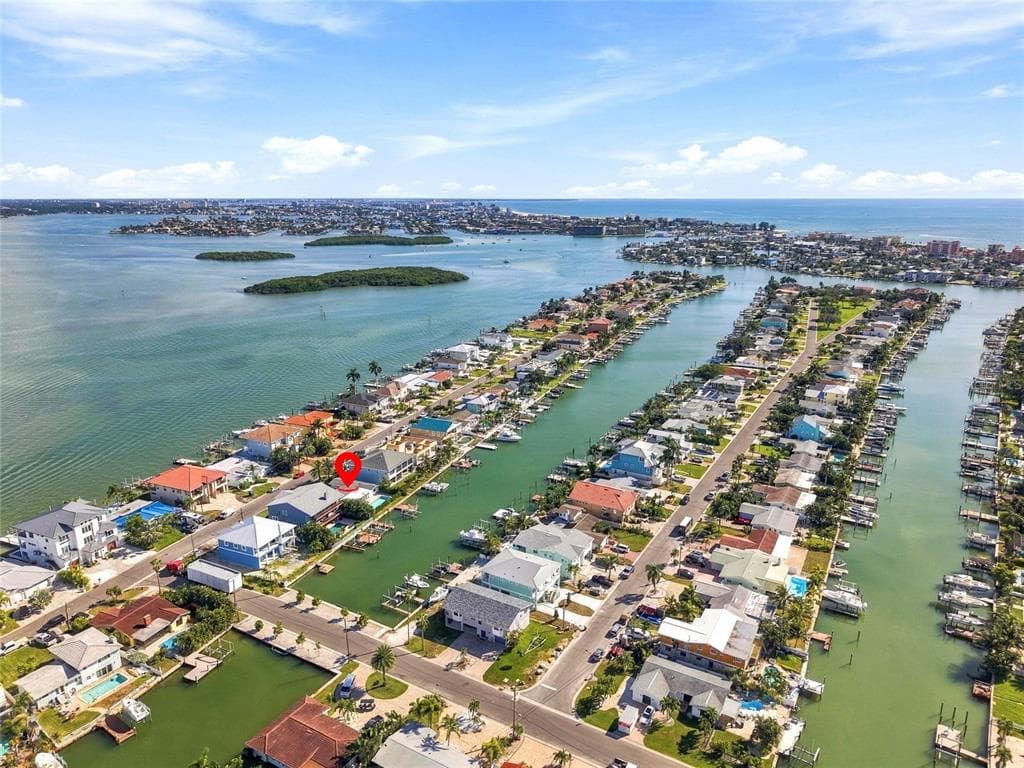 556 JOHNS PASS AVENUE photo 4