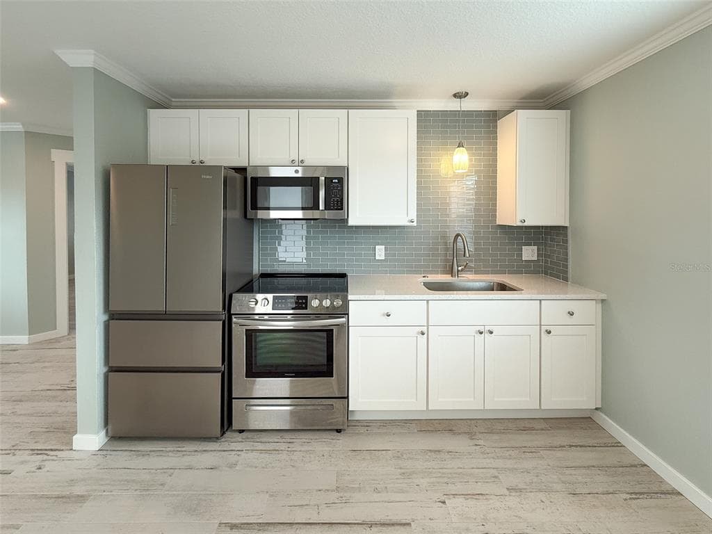13730 JUDY AVENUE photo 8