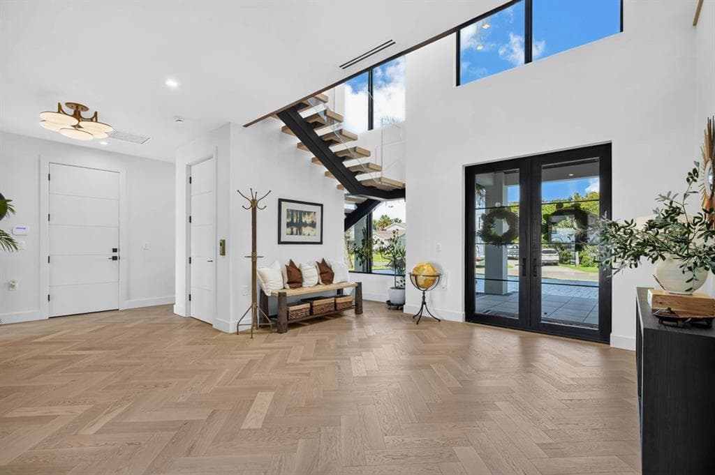 33 DOLPHIN DRIVE photo 11