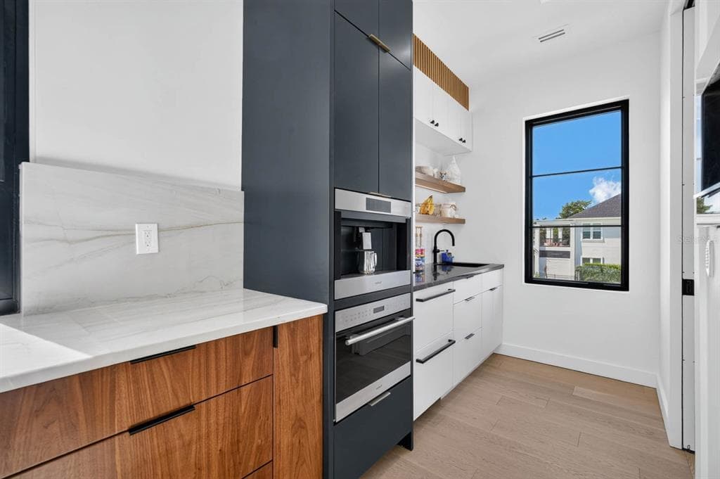 33 DOLPHIN DRIVE photo 25