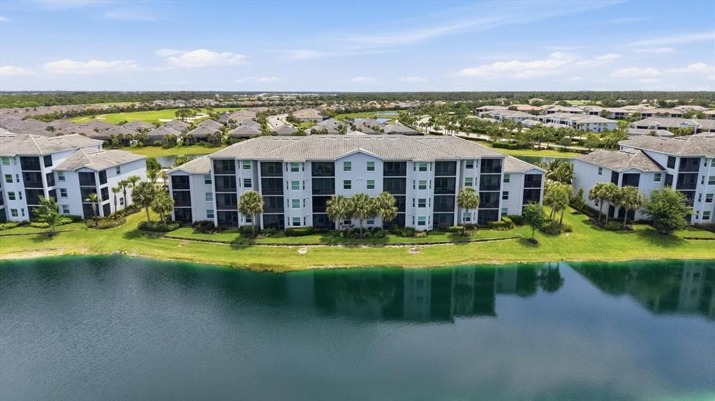 14091 HERITAGE LANDING BOULEVARD 127 photo 23