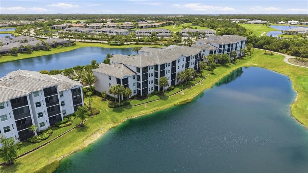14091 HERITAGE LANDING BOULEVARD 127 photo 24