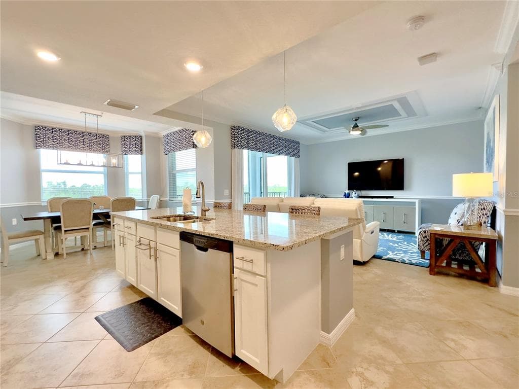 14091 HERITAGE LANDING BOULEVARD 127 photo 11