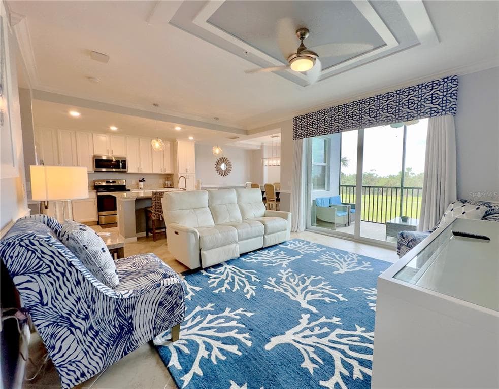 14091 HERITAGE LANDING BOULEVARD 127 photo 8