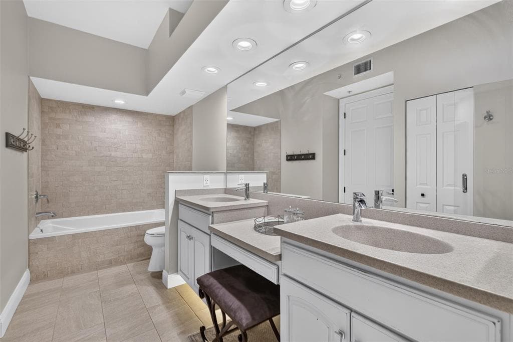 4623 RIVERS EDGE VILLAGE LANE 6301 photo 17