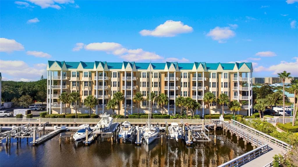 4623 RIVERS EDGE VILLAGE LANE #6301 1