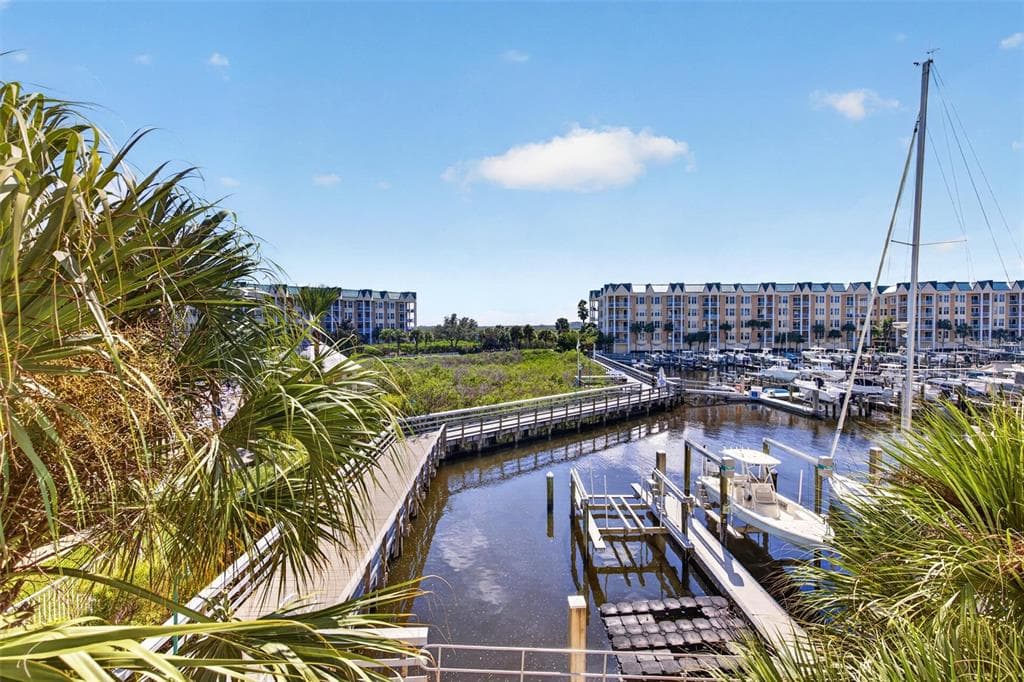 4623 RIVERS EDGE VILLAGE LANE #6301 5