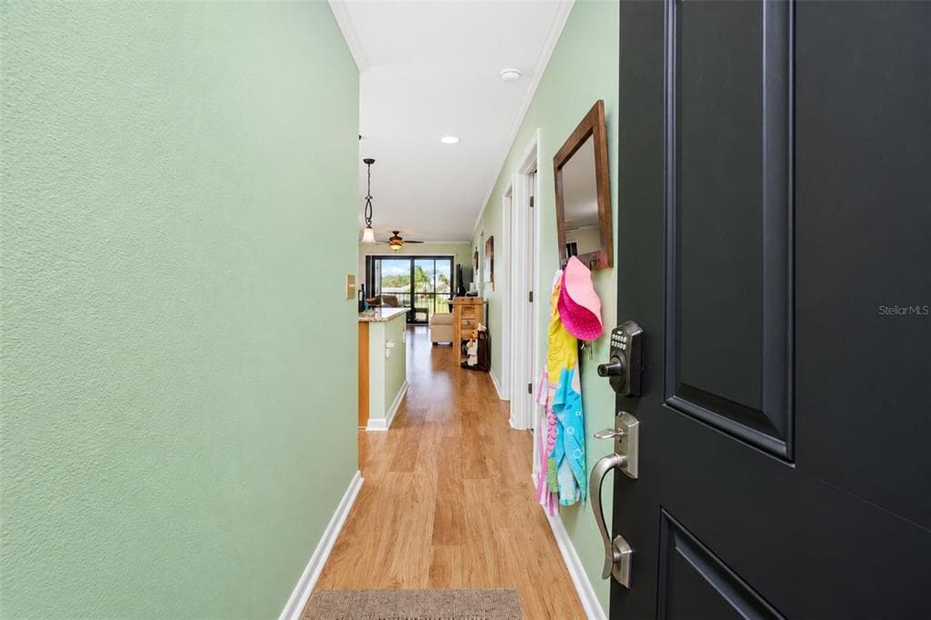 150 ENGLEWOOD ISLES PARKWAY 508 photo 5