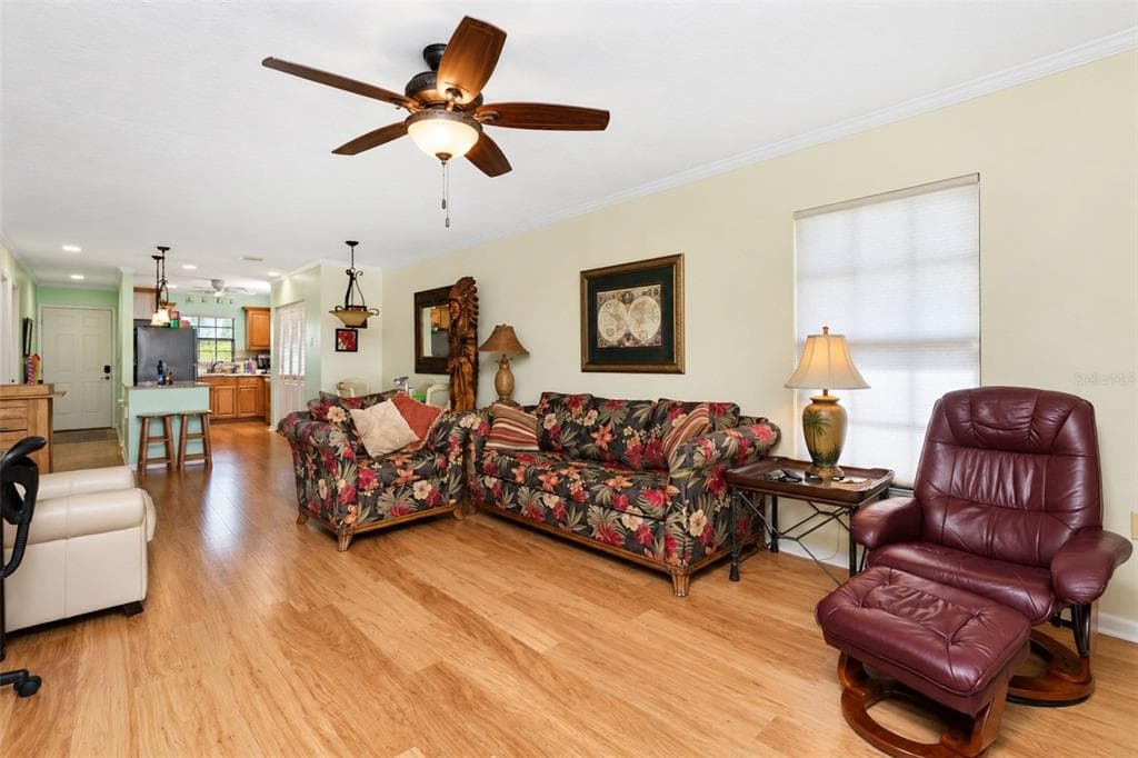 150 ENGLEWOOD ISLES PARKWAY 508 photo 24