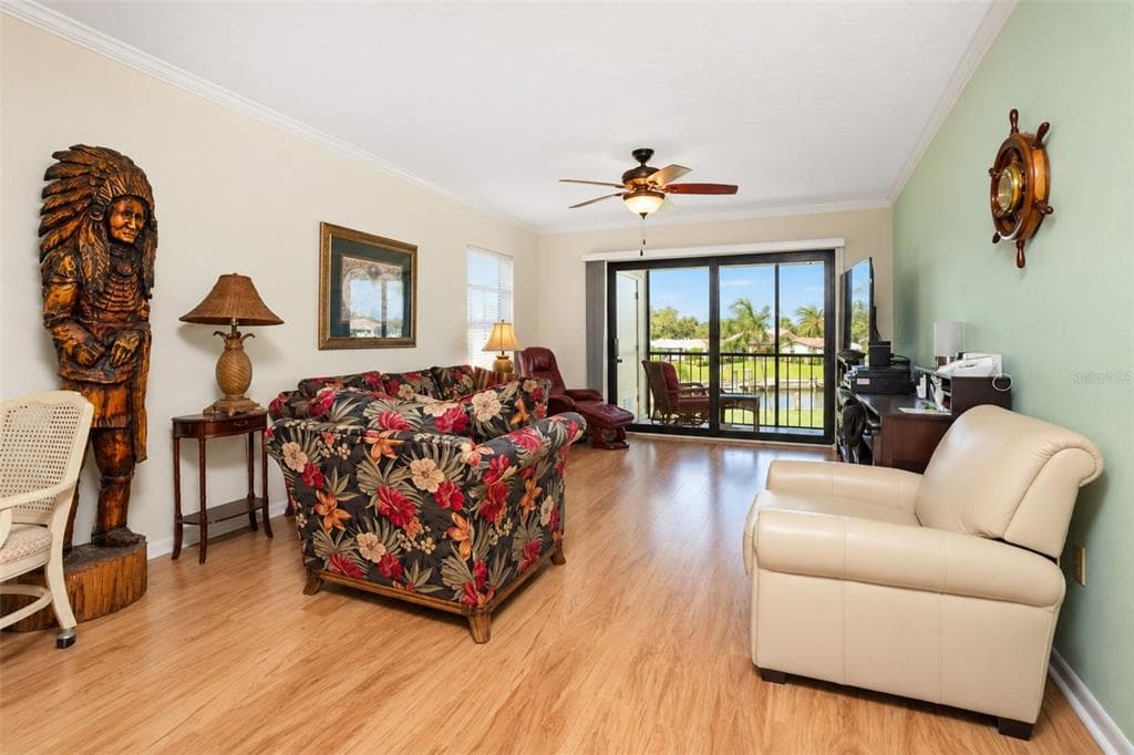 150 ENGLEWOOD ISLES PARKWAY 508 photo 19