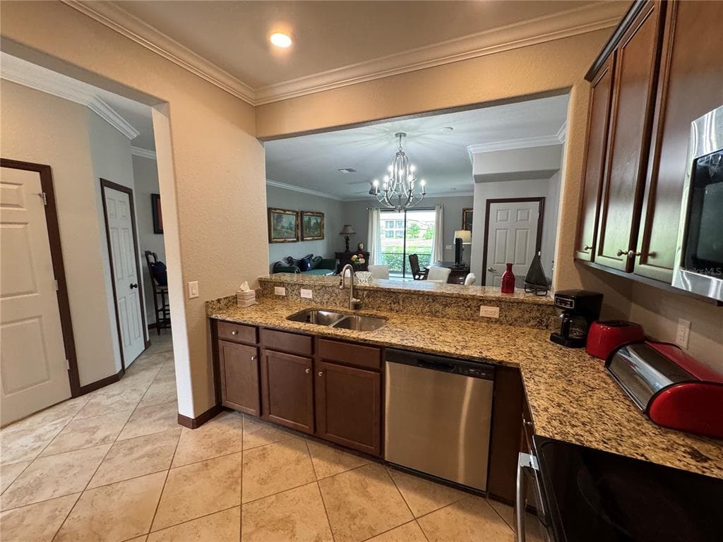 20448 LAGENTE CIRCLE photo 3