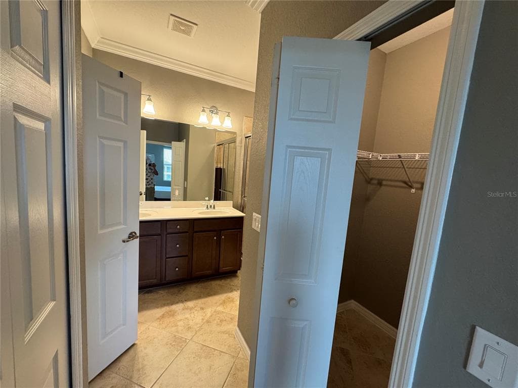 20448 LAGENTE CIRCLE photo 18