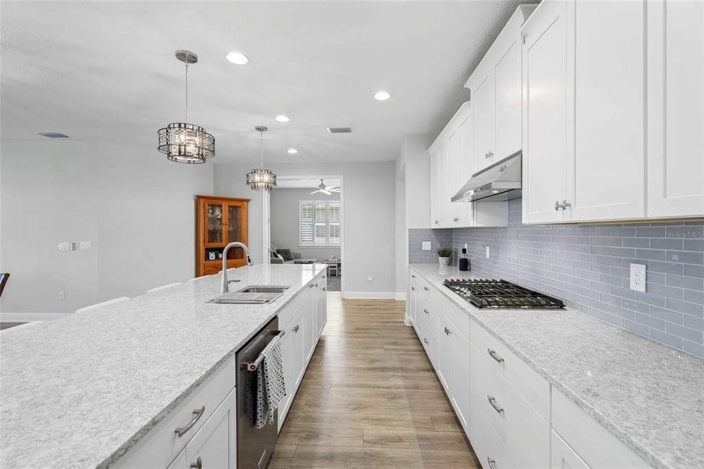 5890 LONG SHORE LOOP photo 9