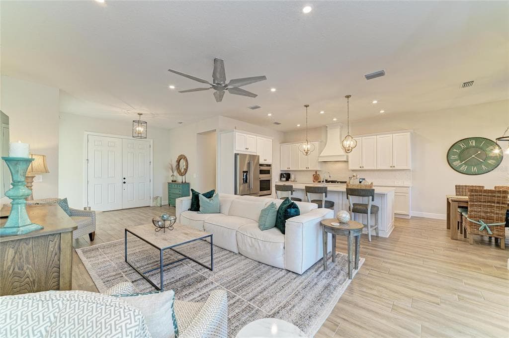 4624 ANTRIM DRIVE photo 9
