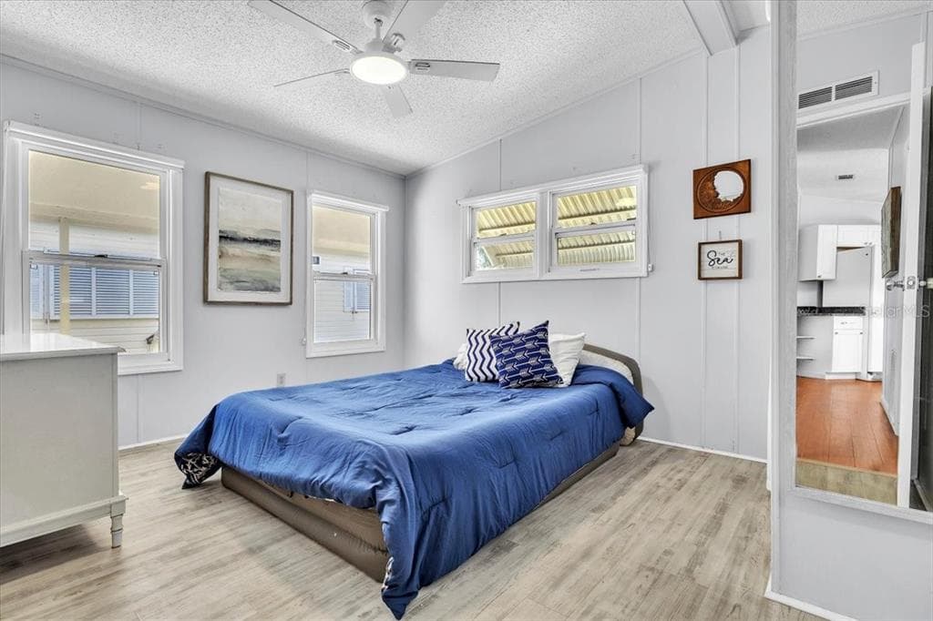 47 N STARBOARD DRIVE photo 20
