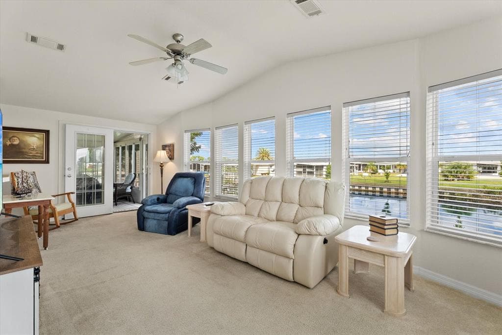 636 BLACKBURN BOULEVARD photo 19