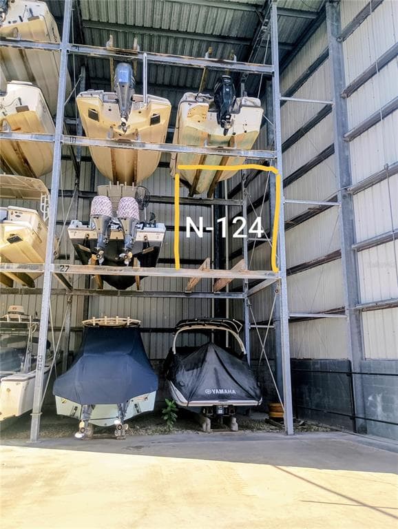 100 CIRCUIT ROAD N-124 photo 2