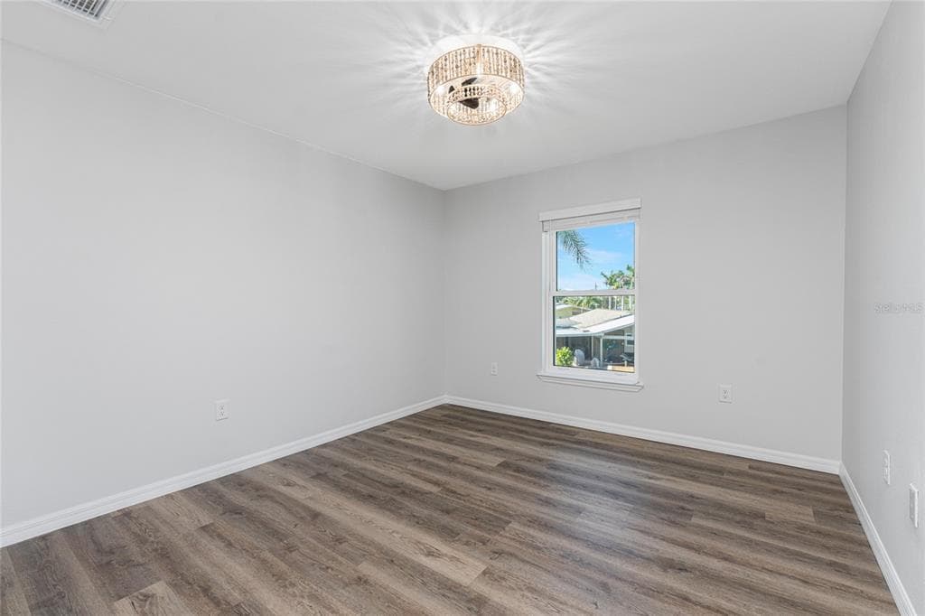 4199 HOLLIS AVENUE photo 25