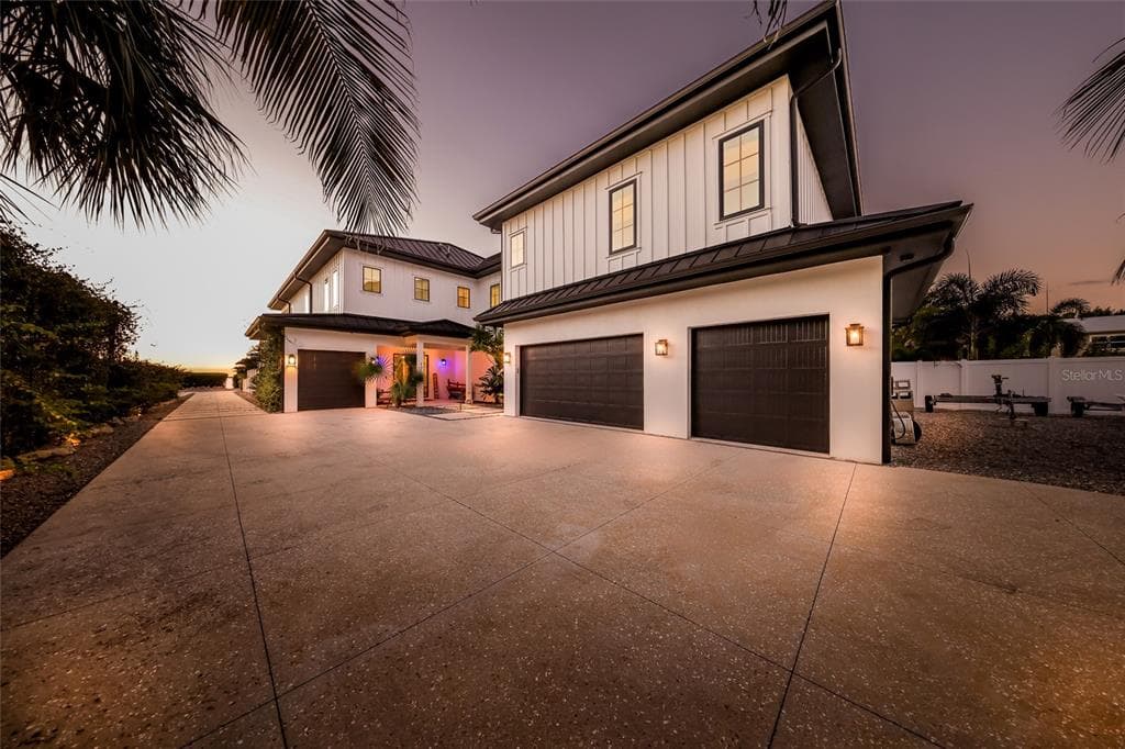 1707 PALMA SOLA BOULEVARD 1