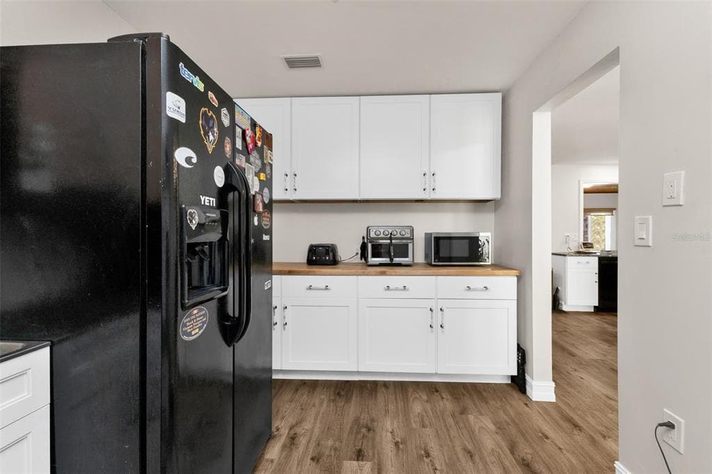 536 MATARES DRIVE photo 18