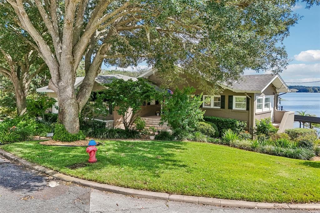 1501 FAHNSTOCK STREET photo 8