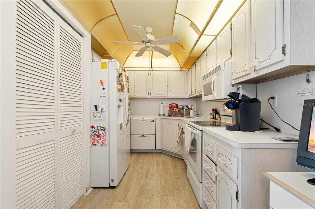 25188 MARION AVENUE A106 photo 7