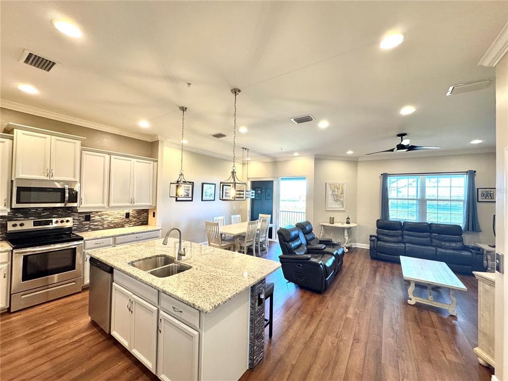 10320 LANDS END CIRCLE 47 photo 18
