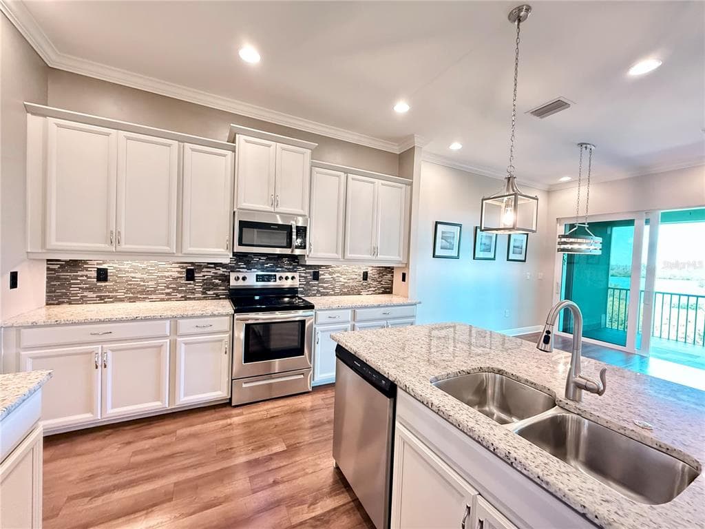 10320 LANDS END CIRCLE 47 photo 25