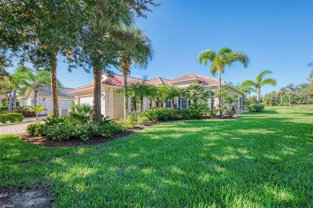5882 BENEVENTO DRIVE photo 6