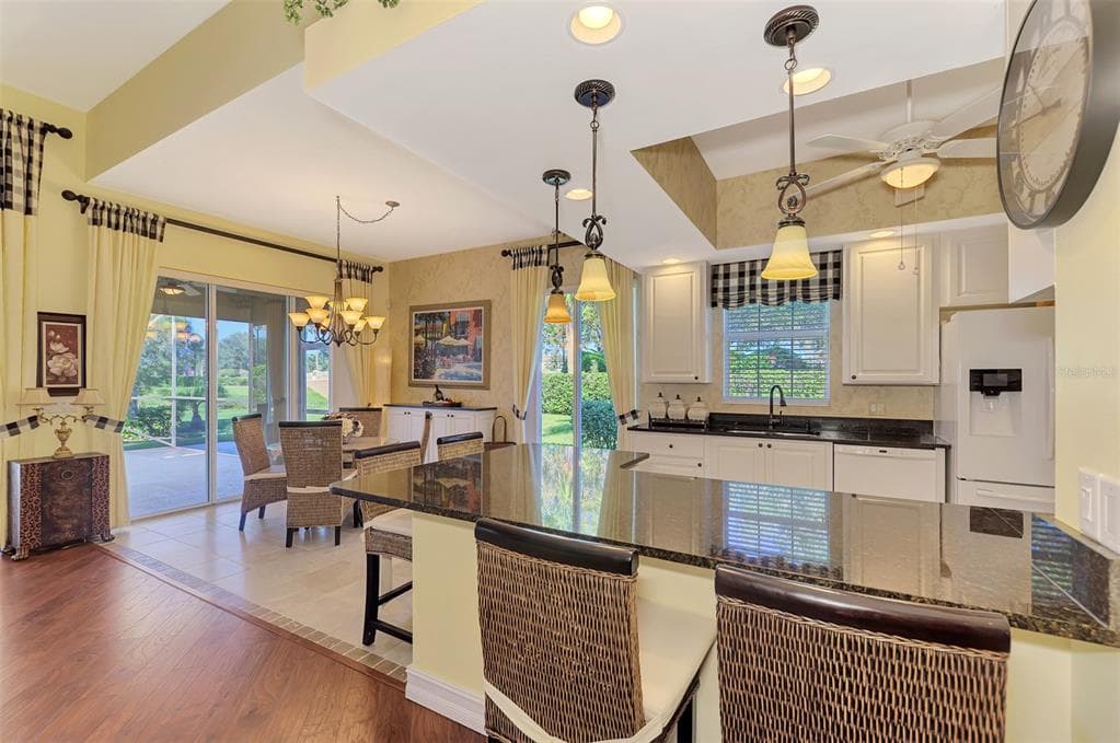 5882 BENEVENTO DRIVE photo 24