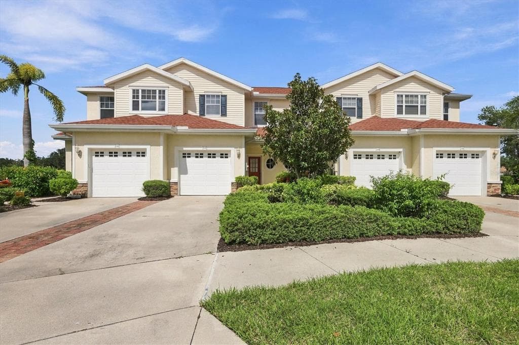 2349 FELICITY PLACE photo 3