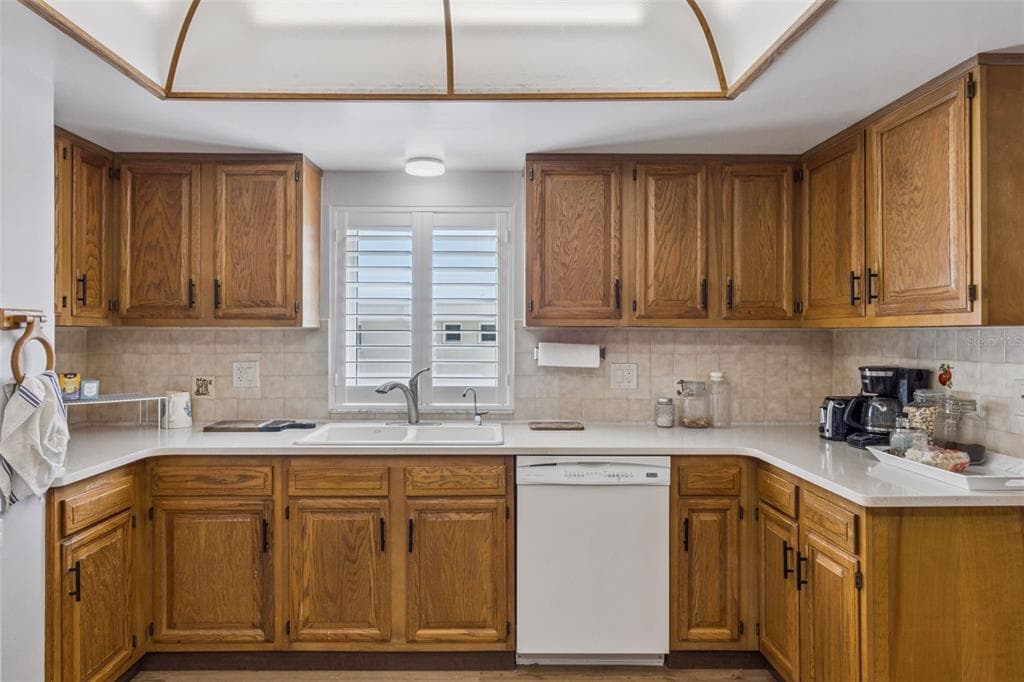 12525 3RD STREET E 205 photo 19