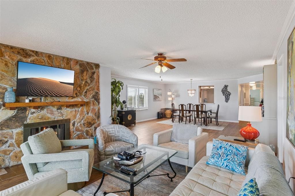 12525 3RD STREET E 205 photo 8