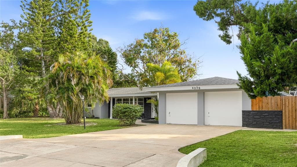 4230 BAIRD STREET photo 4