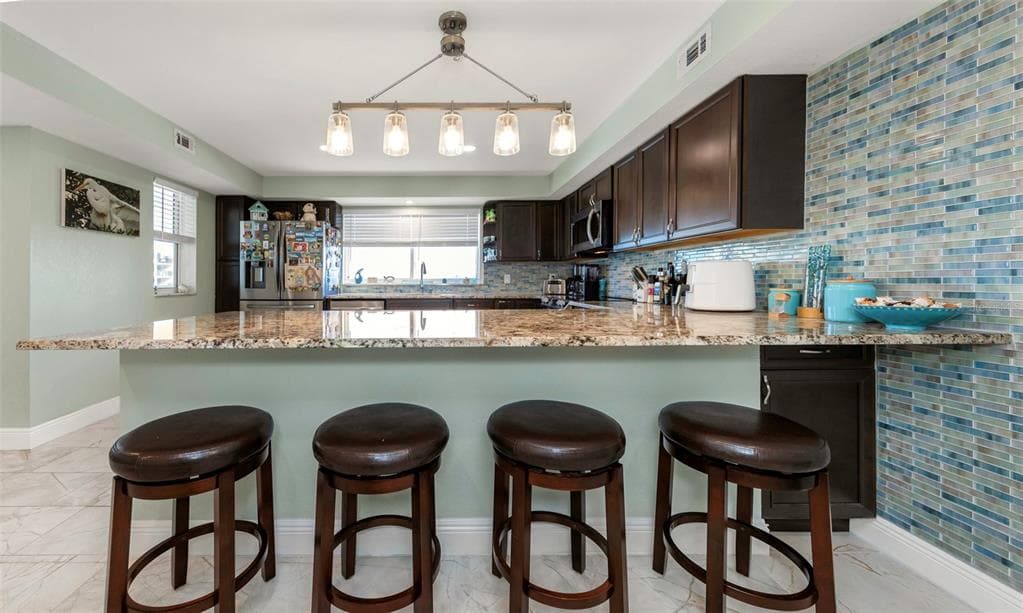 736 ISLAND WAY 601 photo 7