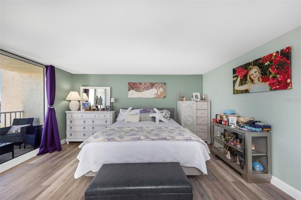 736 ISLAND WAY 601 photo 21