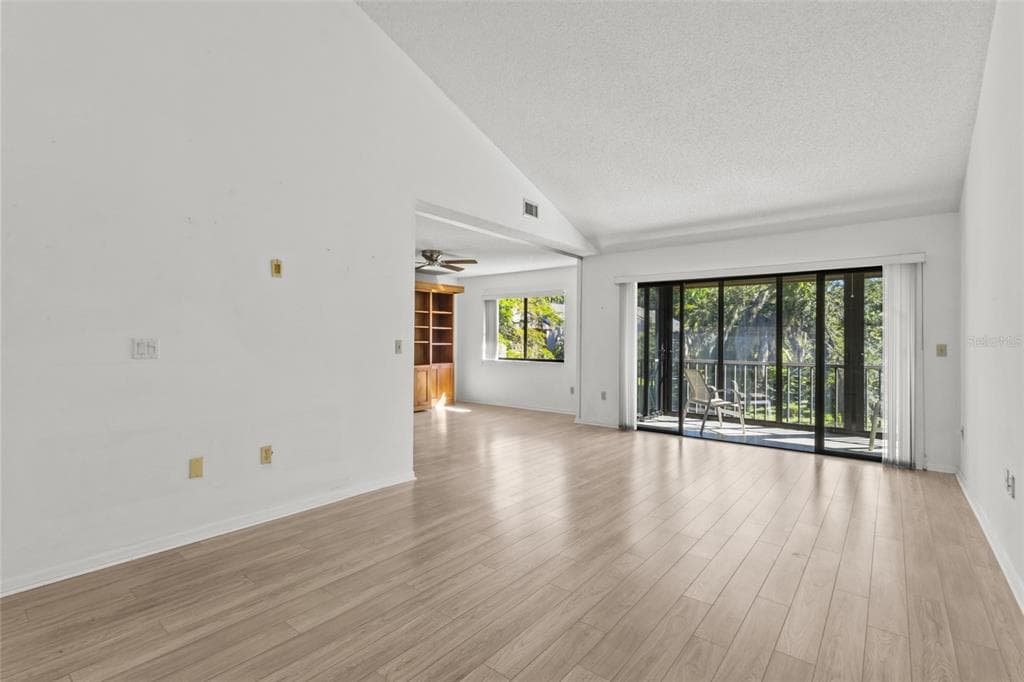 1627 BROOKHOUSE DRIVE 263 photo 10