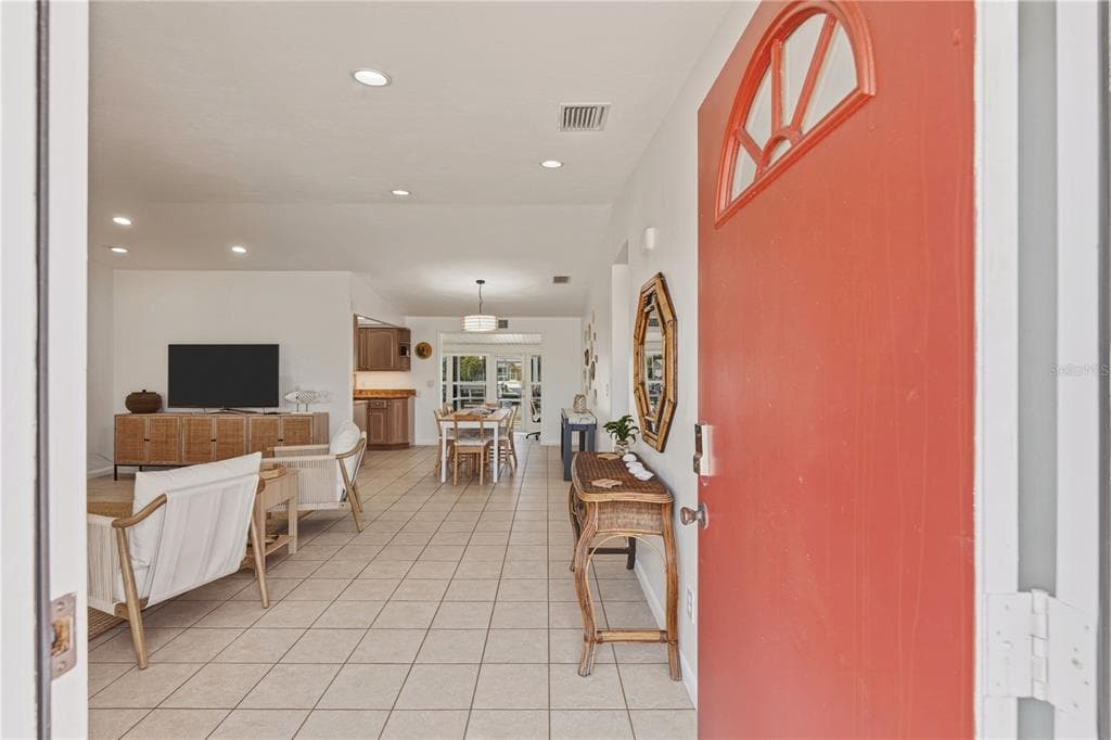 21277 EDGEWATER DRIVE photo 3