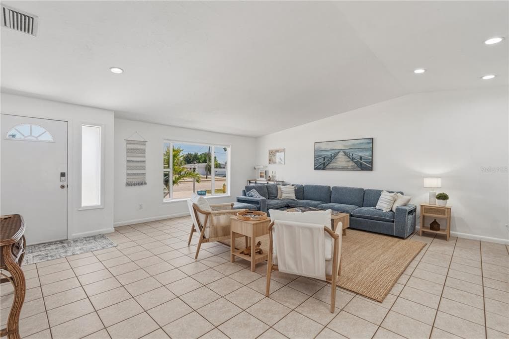 21277 EDGEWATER DRIVE photo 9