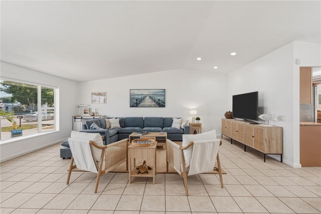 21277 EDGEWATER DRIVE photo 8
