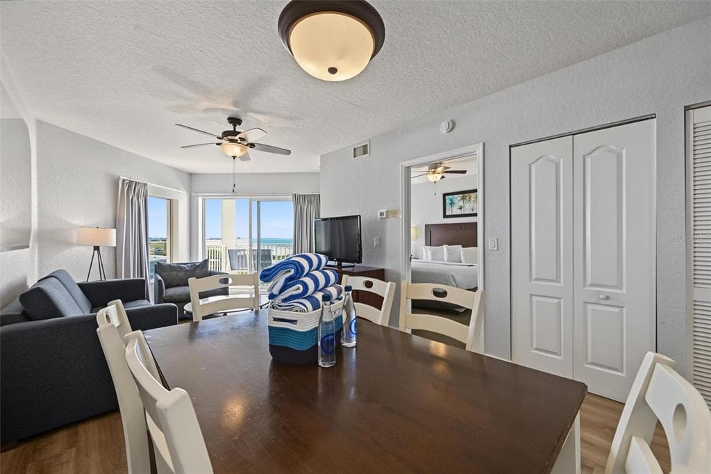 12000 GULF BOULEVARD 513S photo 18