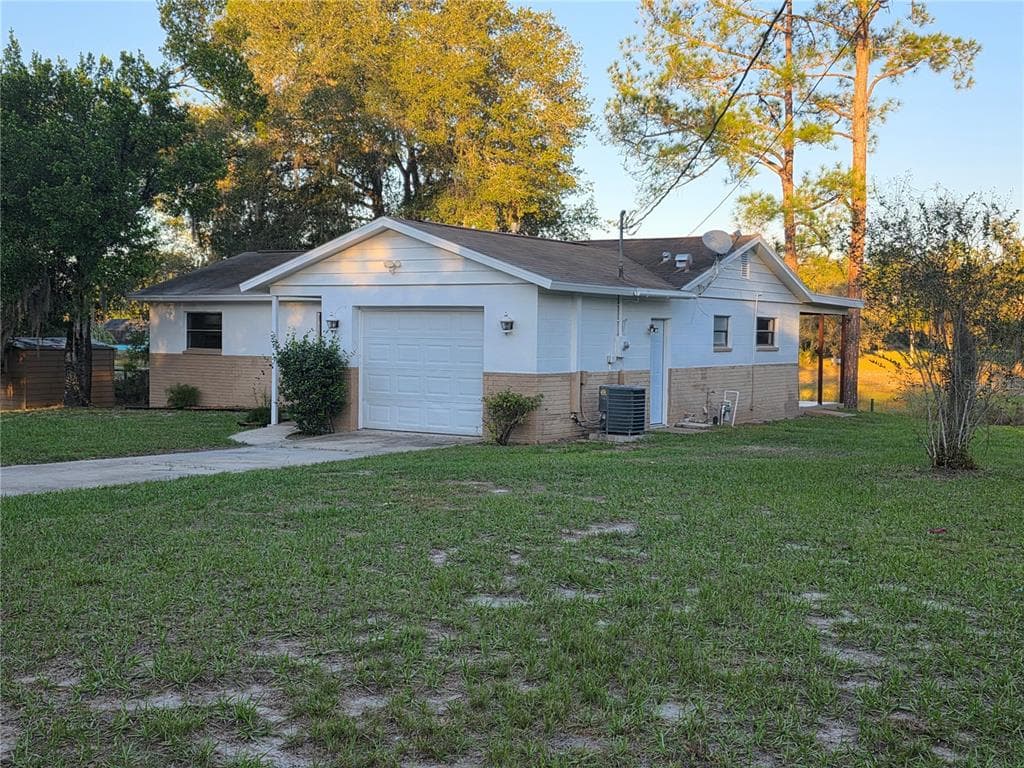 8270 NORMLEE ROAD photo 2