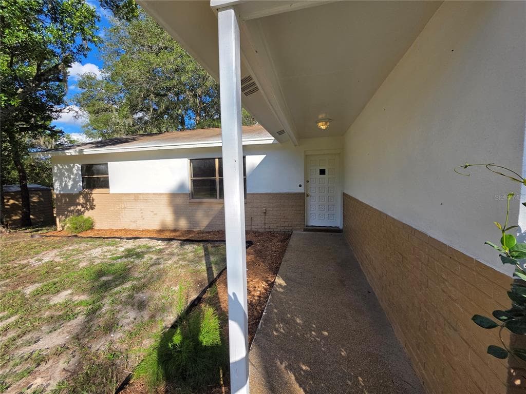 8270 NORMLEE ROAD photo 3