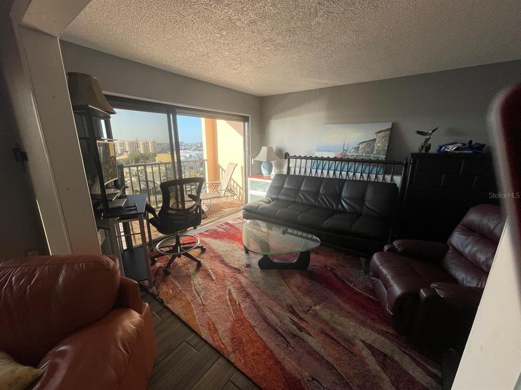 51 ISLAND WAY 1109 photo 5