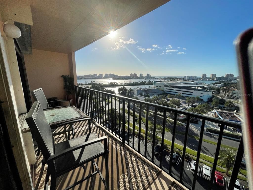 51 ISLAND WAY 1109 photo 15