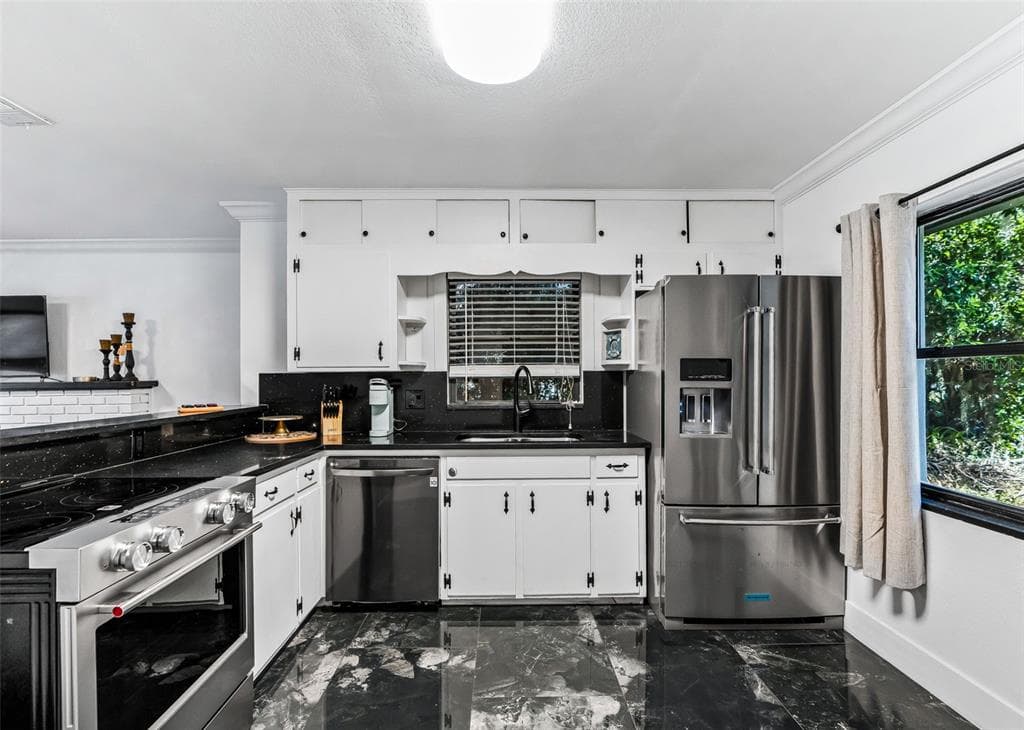14573 SE 139TH PLACE photo 17