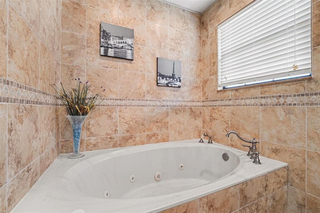 7366 WINDOVER WAY photo 16