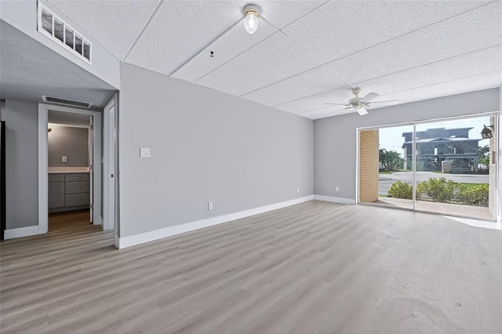 10365 PARADISE BOULEVARD 9 photo 2