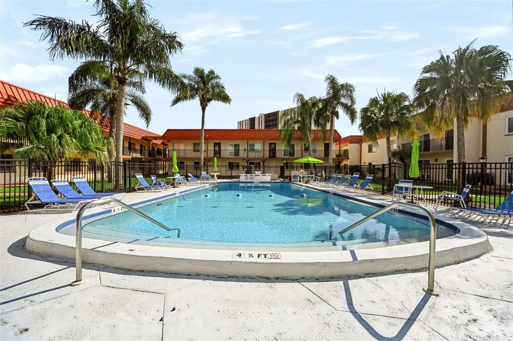 10365 PARADISE BOULEVARD 9 photo 18